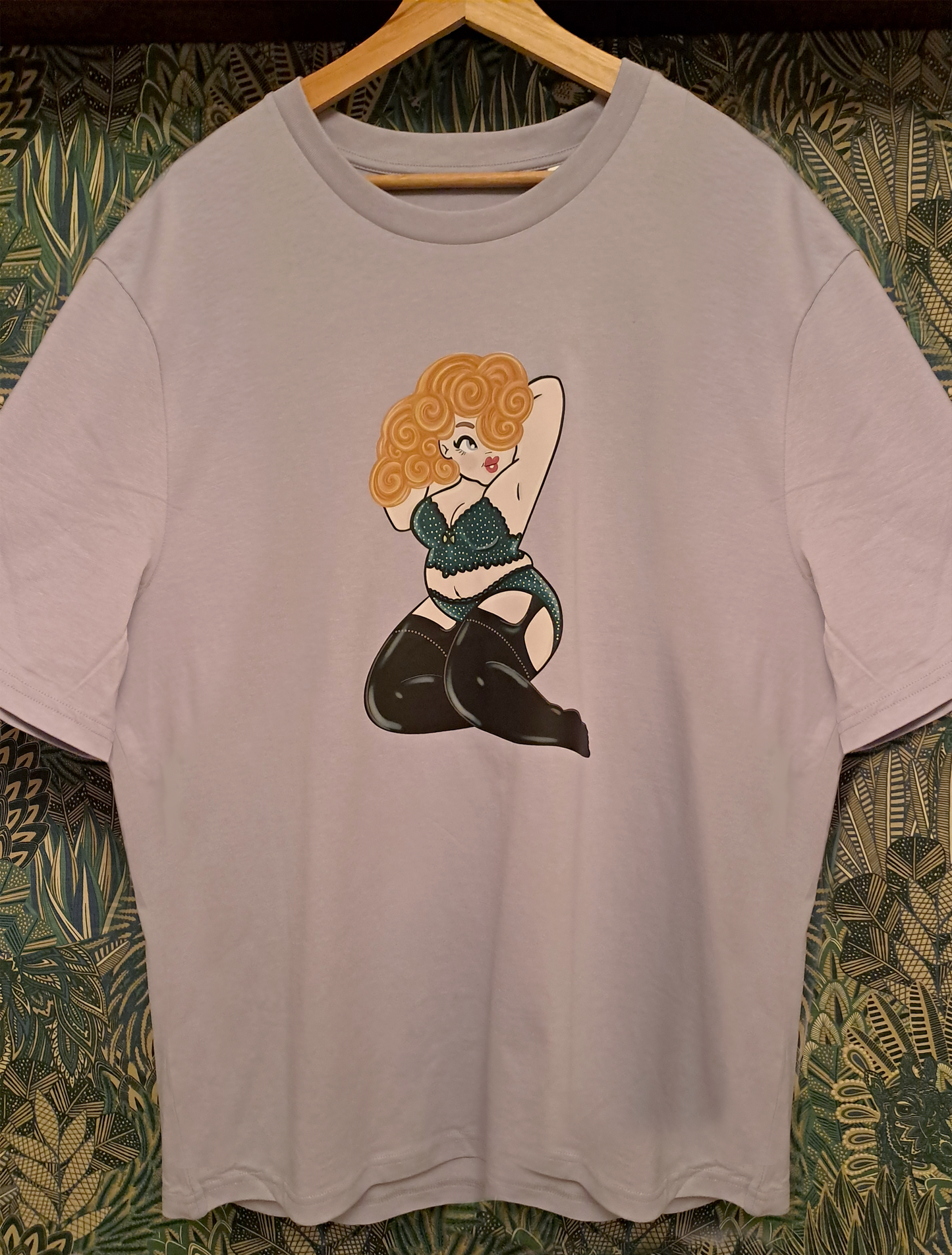 Hildy saucy pin-up T-shirt