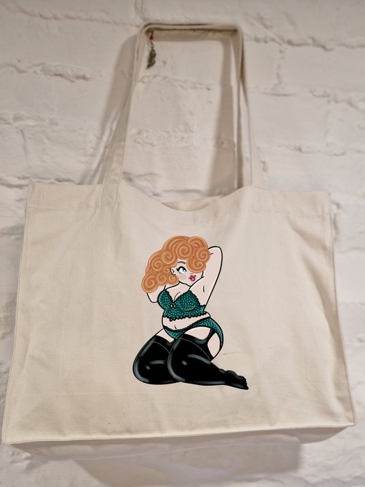 Hildy saucy pin-up Tote